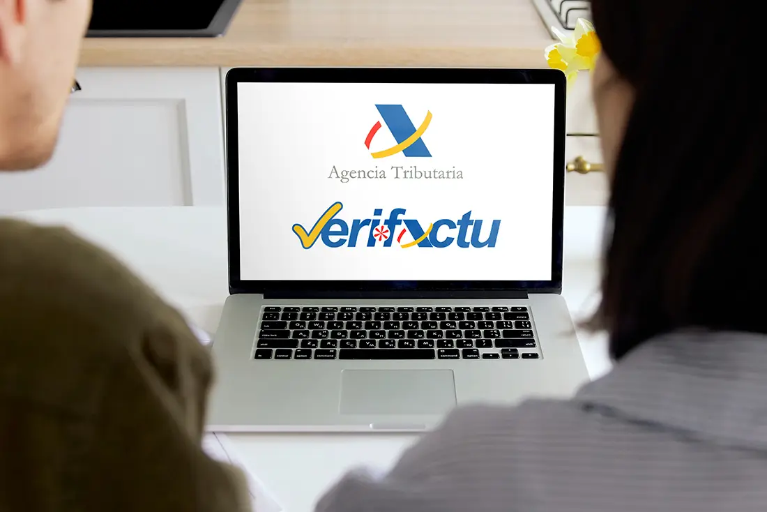¿Cómo funciona una API de Verifactu? Guía técnica y normativa