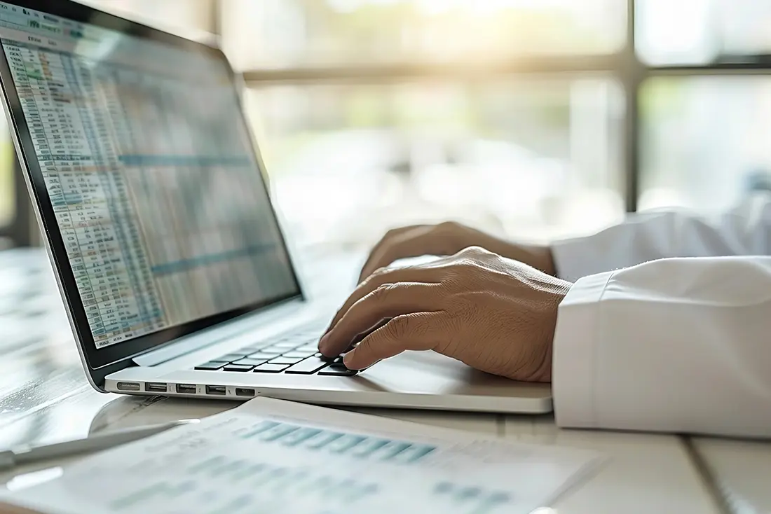 Cómo emitir una factura electrónica: Requisitos y pasos clave