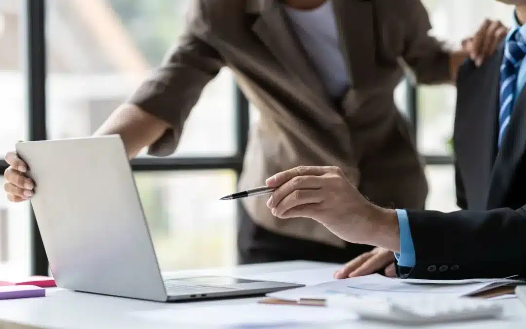 Factura electrónica obligatoria B2B: fechas, requisitos y solución pública de la AEAT